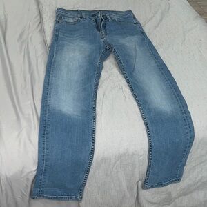 Levi's Relaxed Fit Light Blue Jeans